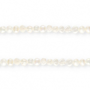 TQ Zoetwaterparels nugget rond 7-8mm Naturel white