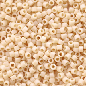 Miyuki kralen delica's 11/0 Opaque matte antique beige DB-353