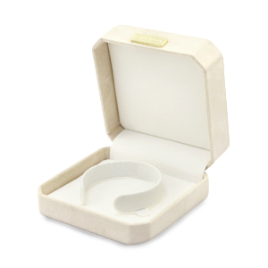 Sieradendoos vierkant imi su&egrave;de voor armbanden Beige