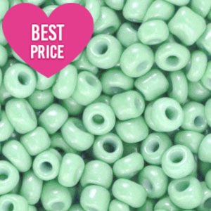 Glaskralen Rocailles 8/0 (3mm) Spring bud green