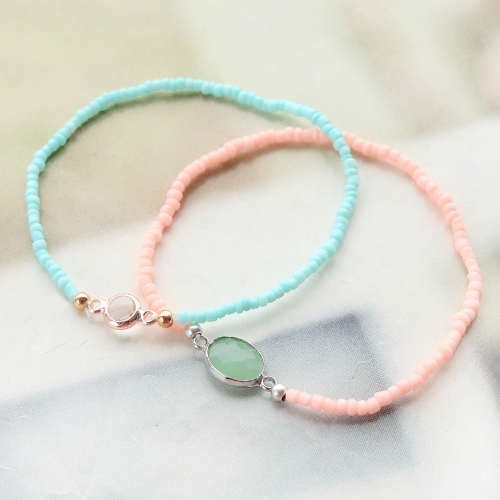 Fijne armbandjes met crystal glas hangers en tussenstukken