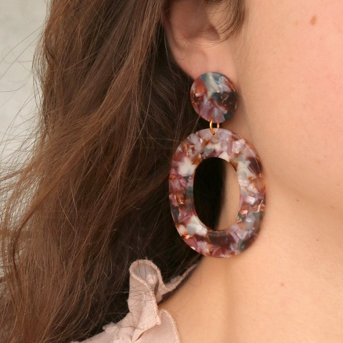 Trend alert! Handmade resin oorbellen