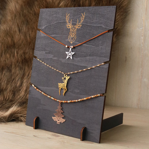 Op zoek naar inspiratie? Bekijk hier hoe wij sieraden maken met de leukste kerstbedels