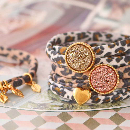 Maak leuke armbanden en haarelastieken met stitched elastisch lint leopard: