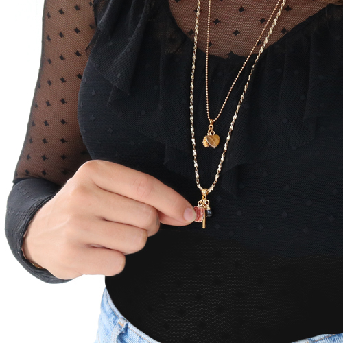 De mooiste sieraden maak je met natuursteen bedels en tussenstukken: 