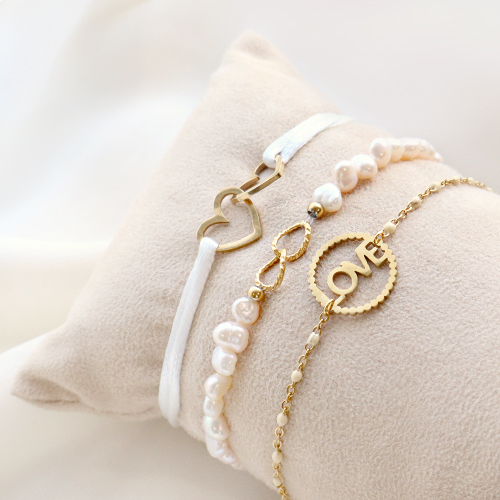 Musthave sieraden maken met rvs tussenstukken en kleurrijk satijn draad  