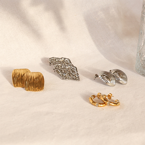 Get creative met rvs oorbellen en armbanden