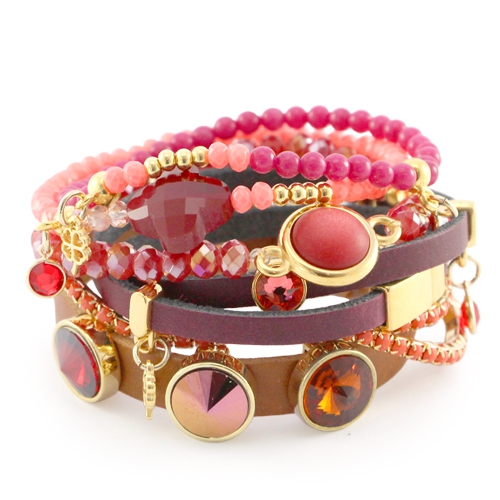 Prachtige sieraden gemaakt in mooie rood tinten