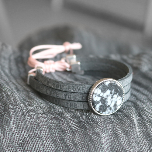 Zin in een middagje freubelen? Leuk je handgemaakte sieraden op met deze basic cabochons met stone look .