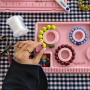 Kettingen en armbanden maken met acryl kralen en handige rijgborden