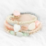 Let&rsquo;s go to the beach sieraden set met hout, leer, kokos & schelp kralen. 