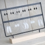 Een mooi sieraad design verdient een mooie presentatie, met onze displays maak je het plaatje helemaal compleet!