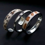 Fashionable armbanden gemaakt met nature leer met dierenprint!