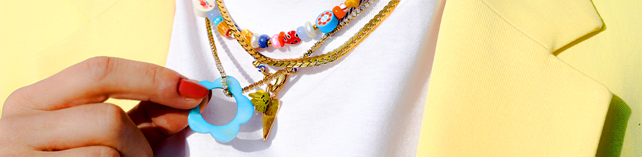 Ontdek de zonninge schelp en polymeer kralen 