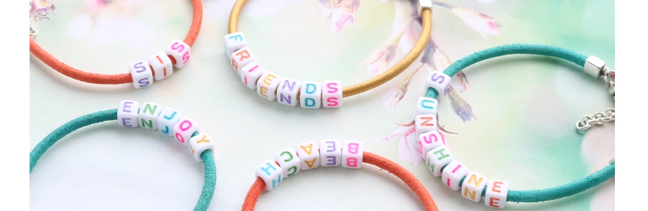 Letterkralen van acryl